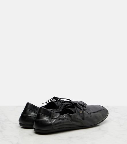 Prada Shuffle leather boat shoes - Prada - Modalova
