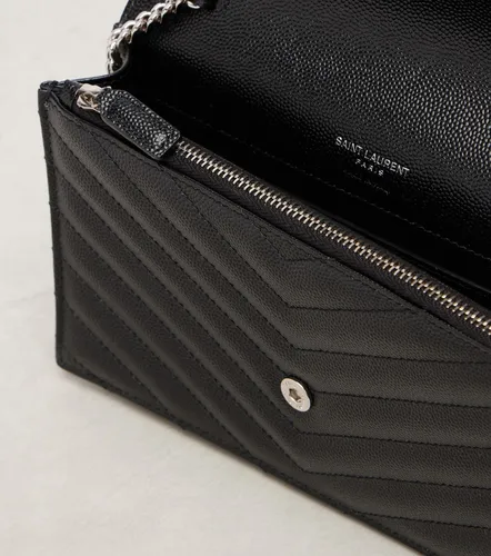 Cartera con cadena Cassandre Envelope Small de piel - Saint Laurent - Modalova