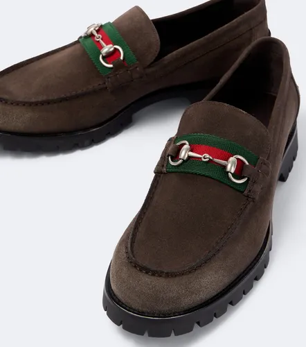 Mocasines de ante con Horsebit y Web - Gucci - Modalova