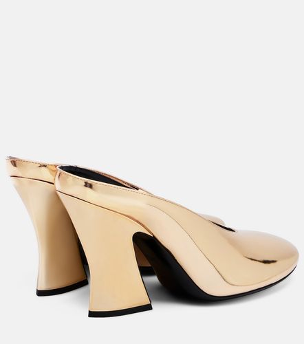 Sculpted 95 mirrored leather mules - Givenchy - Modalova