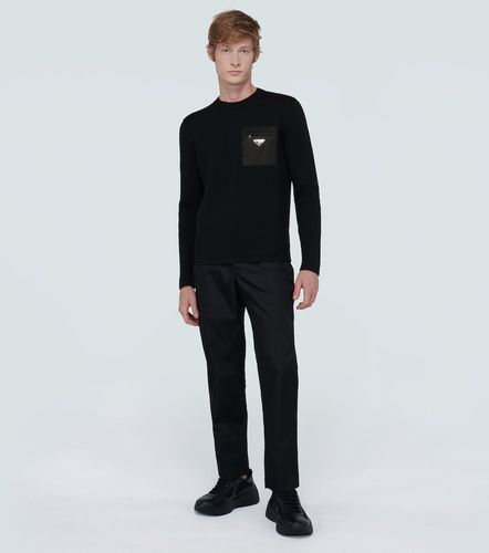 Jersey de punto con bolsillo de nylon - Prada - Modalova