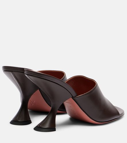 Mules Taylor 90 de piel - Amina Muaddi - Modalova