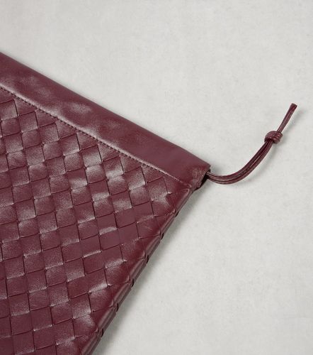 Dustbag Medium leather clutch - Bottega Veneta - Modalova
