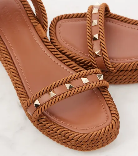Rockstud Torchon leather espadrilles - Valentino Garavani - Modalova