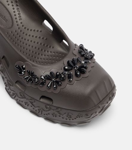 X Crocs Slingback-Pumps mit Kristallen - Simone Rocha - Modalova