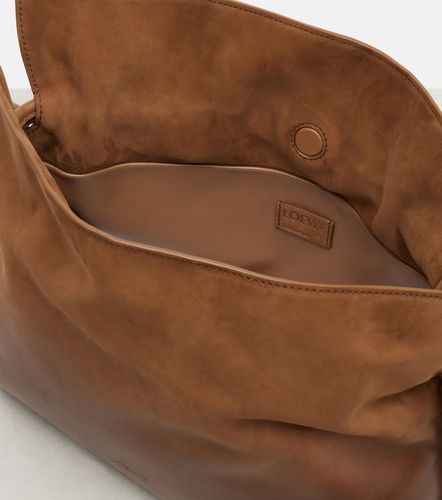Clutch Flamenco Medium in suede - Loewe - Modalova