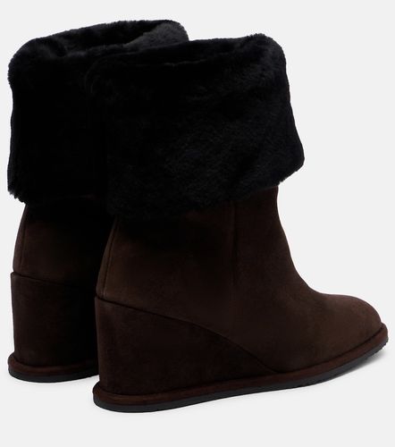 Stivaletti in suede con shearling e zeppa - Yves Salomon - Modalova