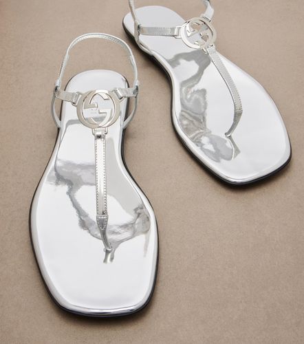 Interlocking G metallic leather thong sandals - Gucci - Modalova