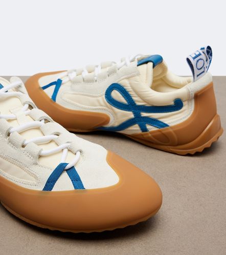 Sneakers Grip Anagram con suede - Loewe - Modalova