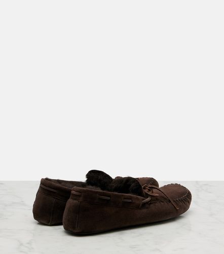 Scarpe da barca Luca in suede con shearling - The Row - Modalova
