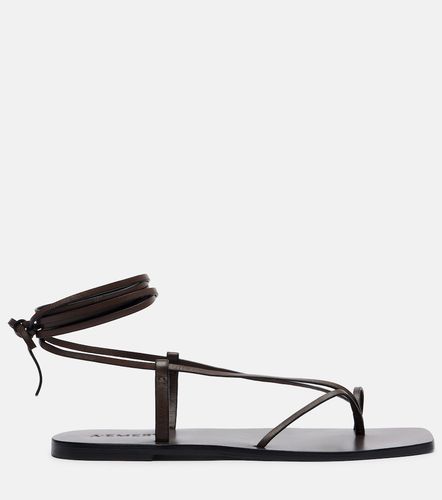 A.Emery Nolan leather thong sandals - A.Emery - Modalova