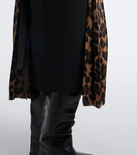 Gonna midi con stampa leopardata - Sacai - Modalova