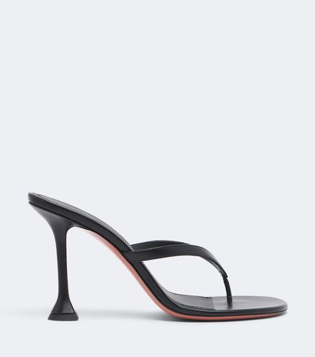 Sandalen Juliette aus Leder - Amina Muaddi - Modalova