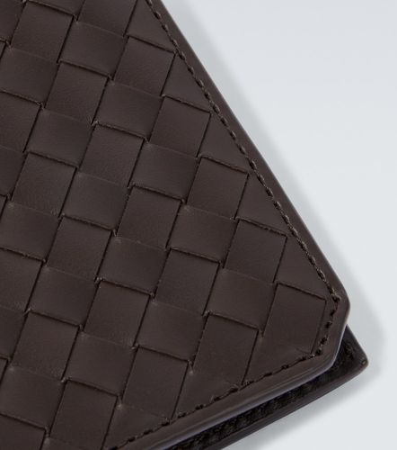 Intreccio leather bifold wallet - Bottega Veneta - Modalova