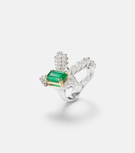 Reign Supreme 18kt white gold ring with emerald and diamonds - Yeprem - Modalova