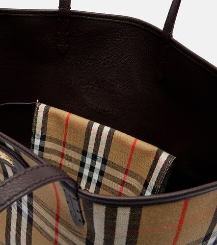 Bolso Reversible Medium de piel con Check - Burberry - Modalova