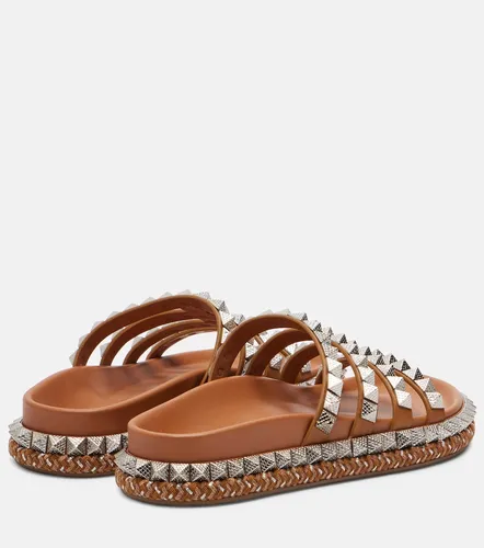 Pyra Hallulila studded leather slides - Christian Louboutin - Modalova