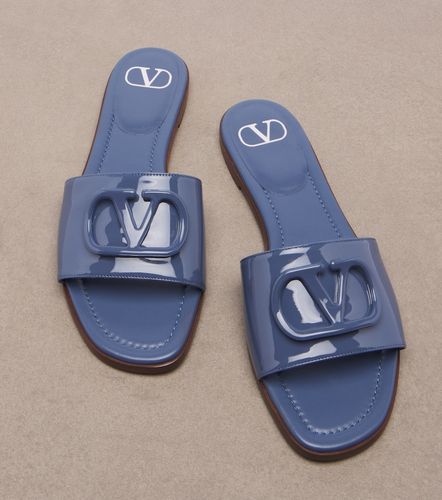Sandalias de charol con VLogo - Valentino Garavani - Modalova