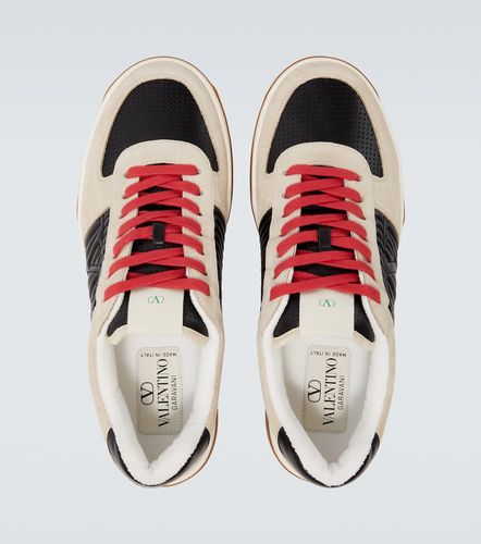 Sneakers in suede e pelle - Valentino Garavani - Modalova