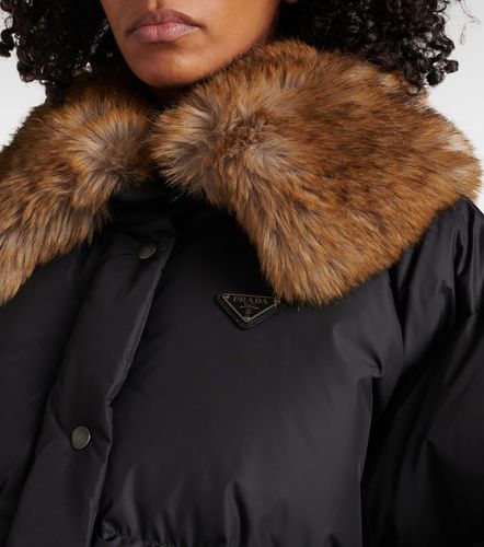 Prada Daunenjacke mit Faux Fur - Prada - Modalova