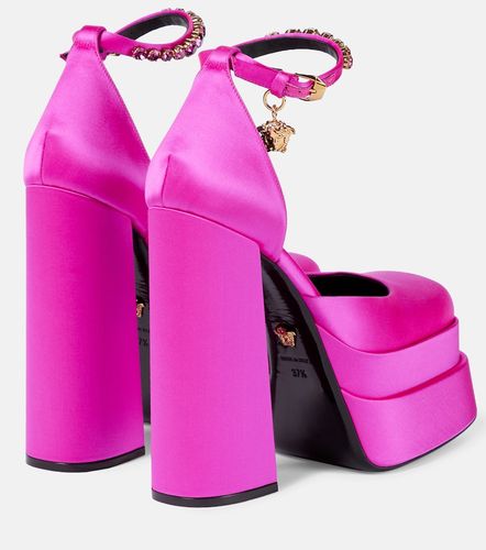 Medusa Aevitas satin platform pumps - Versace - Modalova
