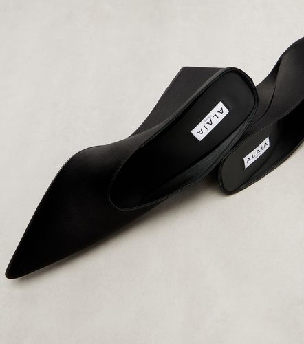 Alaïa Mules con cuña Cube 75 de satén - Alaia - Modalova