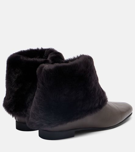 Shearling-lined leather ankle boots - Toteme - Modalova