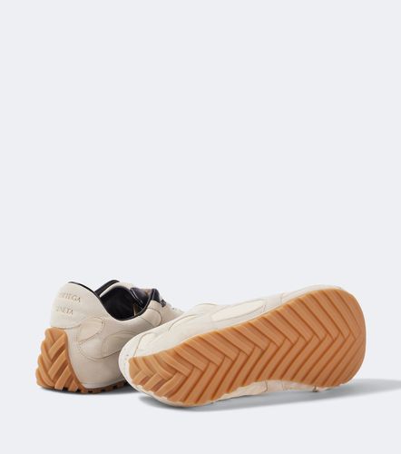 Sneakers Orbit Flash con suede - Bottega Veneta - Modalova