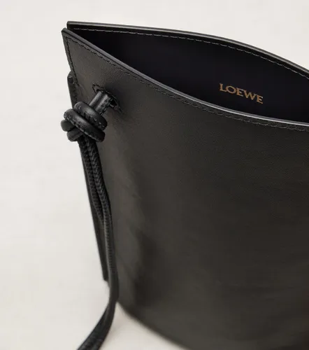 Loewe Pebble Dice leather pouch - Loewe - Modalova