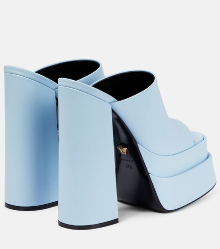 Plateau-Pantoletten aus Leder - Versace - Modalova