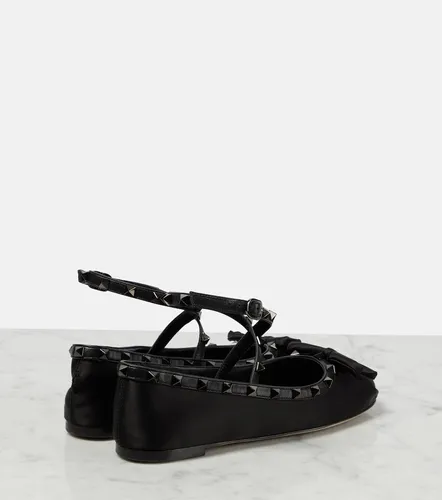 Bailarinas Rockstud de satén - Valentino Garavani - Modalova
