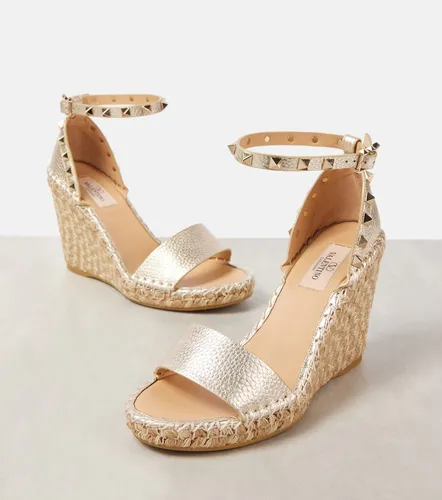 Rockstud Double 105 leather espadrille wedges - Valentino Garavani - Modalova