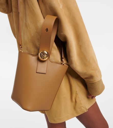 Secchiello Pebble Mini in pelle - Loewe - Modalova
