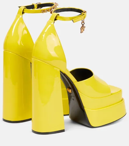 Medusa Aevitas patent leather platform sandals - Versace - Modalova