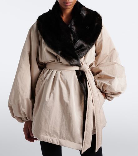 Shearling-trimmed wrap coat - Magda Butrym - Modalova