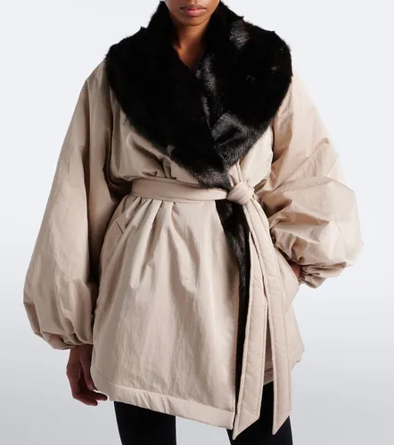 Shearling-trimmed wrap coat - Magda Butrym - Modalova