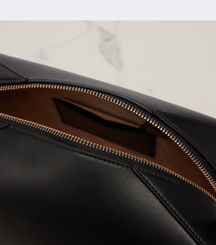 Le Bouledogue Medium leather shoulder bag - Alaia - Modalova