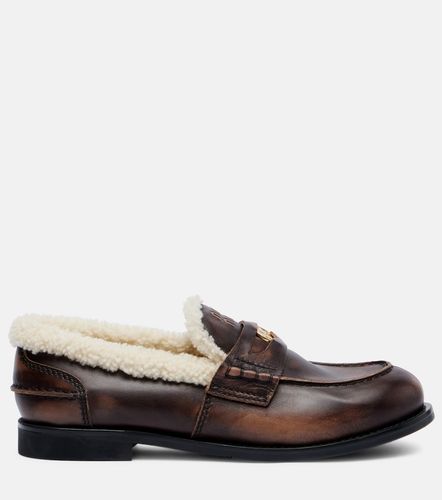 Shearling-lined leather penny loafers - Miu Miu - Modalova