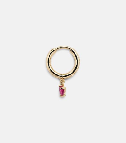 Pendientes de aro Charmed Micro Gabby de oro de 18 ct con rubí - Octavia Elizabeth - Modalova