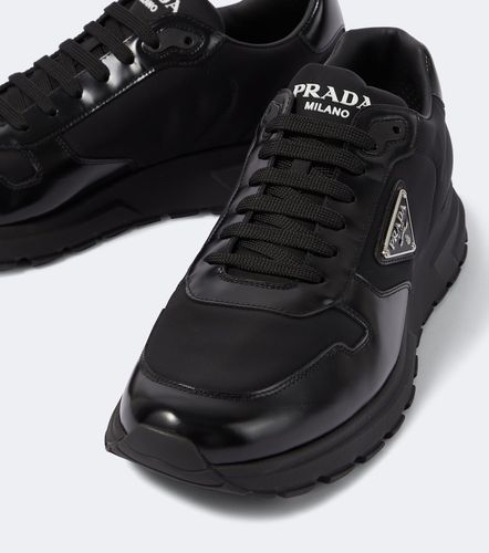 Prada Sneakers in Re-Nylon e pelle - Prada - Modalova