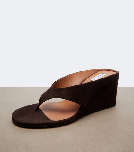 Alaïa Sandalias con cuña Cube de ante - Alaia - Modalova