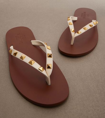 Rockstud leather thong sandals - Valentino Garavani - Modalova