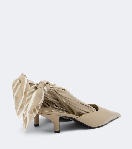 Scarf leather slingback pumps - Toteme - Modalova