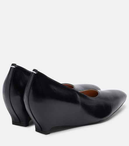 Maison Margiela Leather wedge pumps - Maison Margiela - Modalova