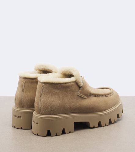 Botines con plataforma de ante con borrego - Prada - Modalova