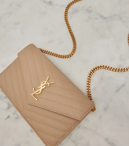 Cassandre matelasse envelope leather wallet on chain - Saint Laurent - Modalova