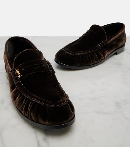 Le Loafer velvet penny loafers - Saint Laurent - Modalova