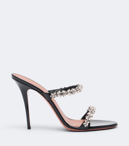 Elizabeth embellished leather mules - Amina Muaddi - Modalova