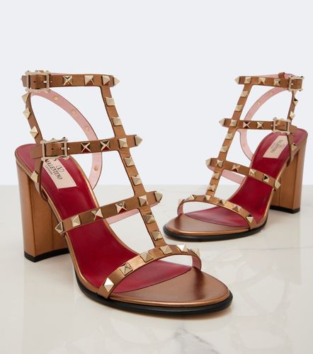 Rockstud metallic leather sandals - Valentino Garavani - Modalova