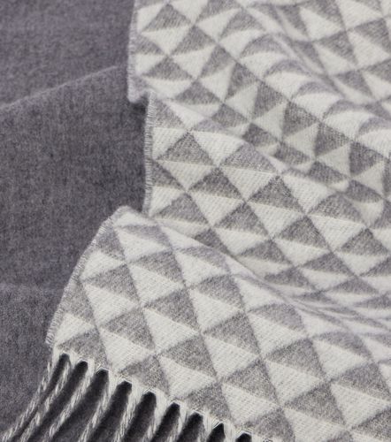 Sciarpa in jacquard di lana e cashmere con logo - Prada - Modalova